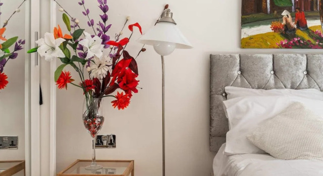 Beautiful Studio W/patio Near London Bridge, Забронировать Отель Лондон Большой Лондон, рядом с Роупел-стрит