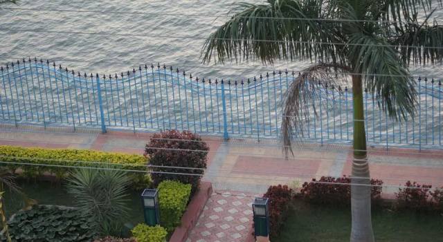 S K River View Inn, Book Hotel Rajahmundry 