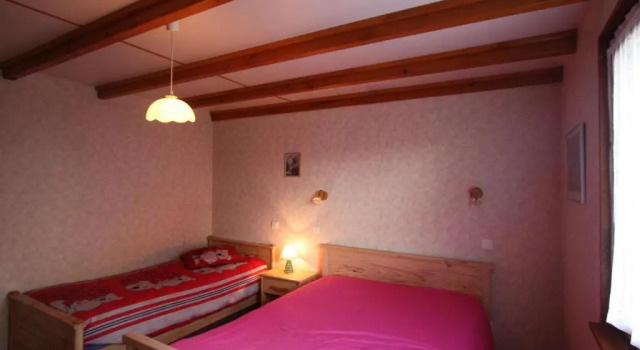 Gîte spacieux et confortable au Val dAjol, à proximité de Plombières-les-Bains, animaux de ferme ! - FR-1-589-139, Reserva ahora Hotel Hoteles en Lorena con aparcamiento, Aparcamiento