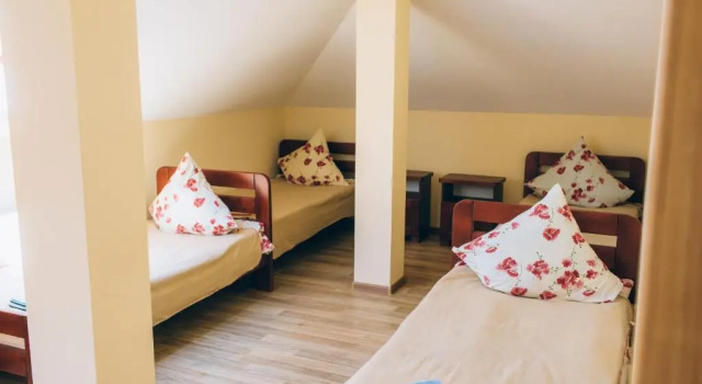 Четырёхместный номер Standard Hotel & Restaurant complex Berizka