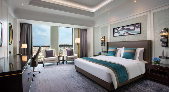Двухместный номер Deluxe Ramada Plaza by Wyndham Wuhan Huangpi