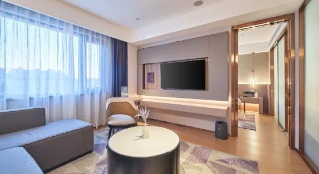 Люкс Deluxe Lavande Hotel (Beijing Fengtai Railway Station First Economic and Trade Subway Station)
