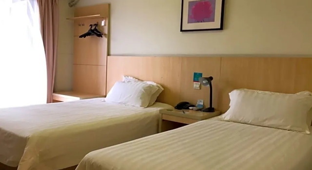 Номер Standard Jinjiang Inn Maidelong Dongguan
