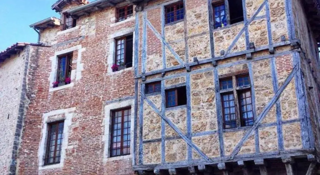 allees des soupirs, Забронировать Апартаменты/квартира Каор Lot Valley, рядом с Tour du Pape Jean XXII