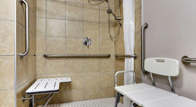 Четырёхместный номер Standard Best Western Plus University Inn & Suites