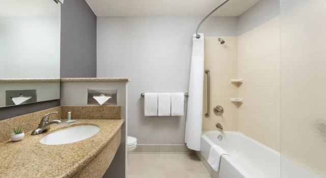 Люкс Courtyard By Marriott Las Vegas Stadium Area