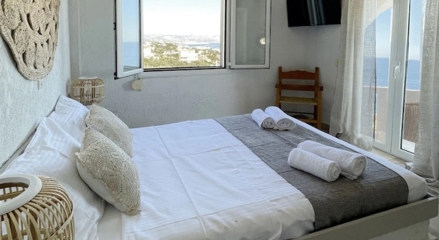 Трёхместный номер Standard с балконом Achlia Hotel