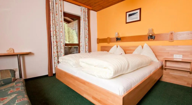 Номер Economy Berghotel Lämmerhof