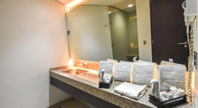 Hotel & Suites Ferri, Varaa Hotelli Gustavo A. Madero Mexico DF