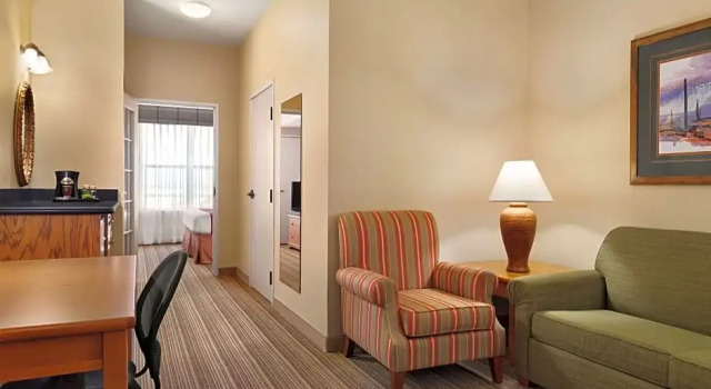 Двухместный люкс Country Inn & Suites by Radisson, Tucson Airport, AZ
