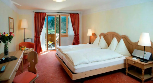Номер Deluxe Hotel Bellerive Gstaad