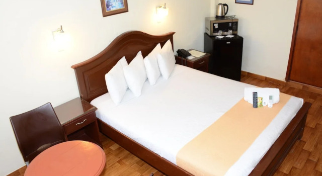 Номер Executive La Siesta Hotel