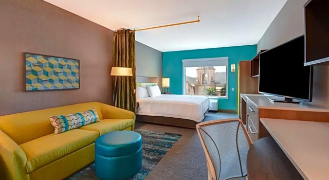 Двухместный люкс с видом на горы Home2 Suites By Hilton Tucson Downtown