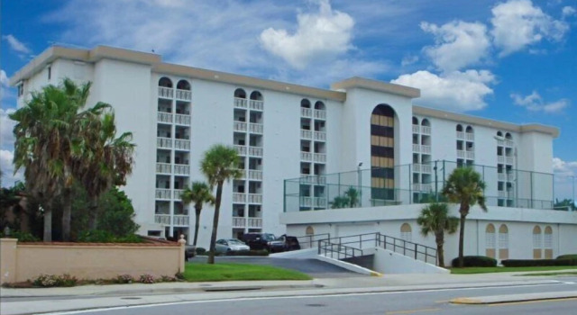 OE at White Surf Unit 306, Забронировать Апартаменты/квартира Дейтона-Бич Daytona Beach Area, рядом с Церковь для автомобилей в Дейтона-Биче