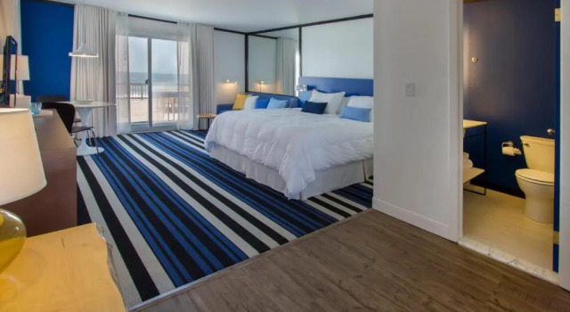 Run of House Montauk Blue Hotel