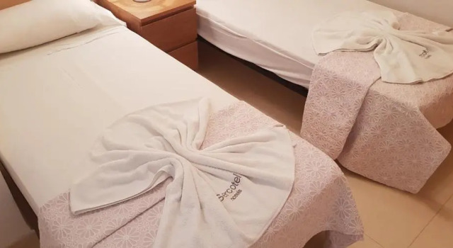 Apartamentos Danesp-Playa de les Amplaries Marina Dor- Frontales al Mar, Забронировать Апартаменты/квартира Оропеса-дель-Мар Azahar Coast
