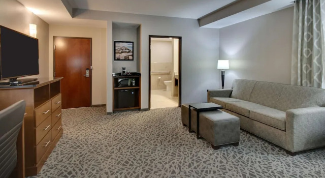 Люкс с 2 комнатами Drury Plaza Hotel Milwaukee Downtown