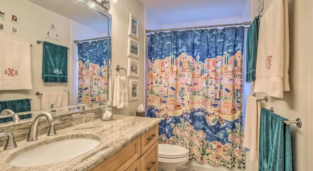 Коттедж Spacious Naples Home < 1 Mi to Vanderbilt Beach!
