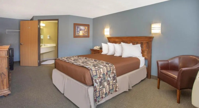 Номер Deluxe Travelodge by Wyndham Gardiner Yellowstone Park North Entr