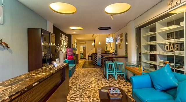 RedDoorz near RSUD Kota Mataram, Забронировать Отель Отели Матарам 3 звезды, рядом с Lombok Epicentrum Mall, 3*