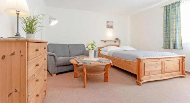 Fahrenkrug Wohnung 3, Забронировать Отель Шарбойц Holstein Switzerland