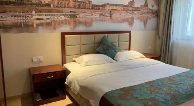 Люкс Superior Jin Ding Hong Tai Hotel