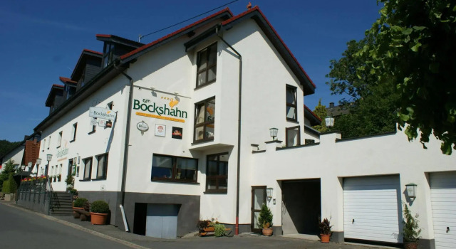 Hotel Zum Bockshahn by Feeling, Забронировать Отель Шпессарт Айфель