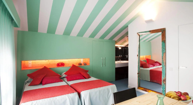 Номер Standard Latroupe Poblenou Beach