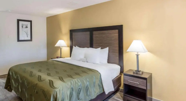 Номер Deluxe Mount Vernon Inn Escondido Downtown