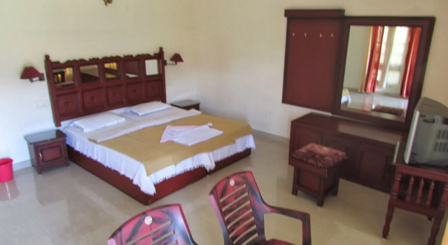 Jungle Palace Homestay