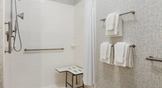 Четырёхместный номер Standard Holiday Inn Express & Suites Edinburg- Mcallen Area by IHG