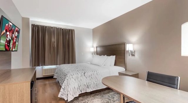 Номер Superior с видом на город Red Roof Inn PLUS Jamaica, NY - JFK Airport