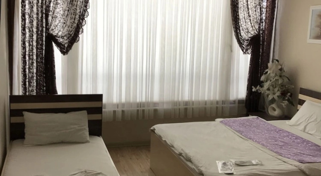 Трёхместный номер Standard Ahranis Hotel
