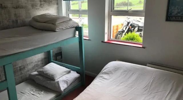 Finn McCools Giants Causeway Hostel, Забронировать Хостел Бушмилс Графство Антрим, рядом с Хезлетт-хаус