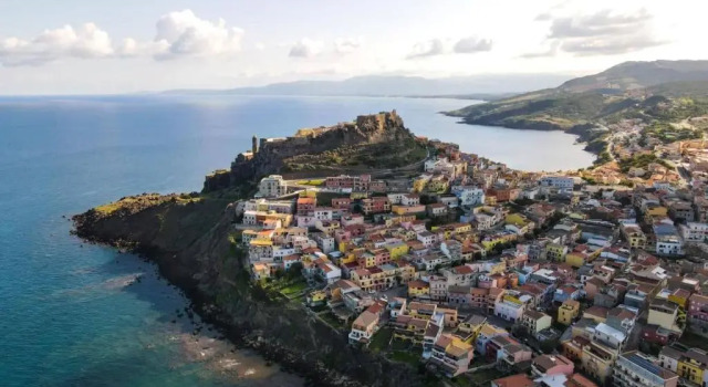 Апартаменты Appartamento con grande terrazza VISTA MARE