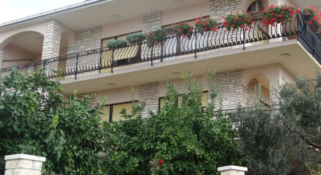 Apartments Ante - 50m from the sea