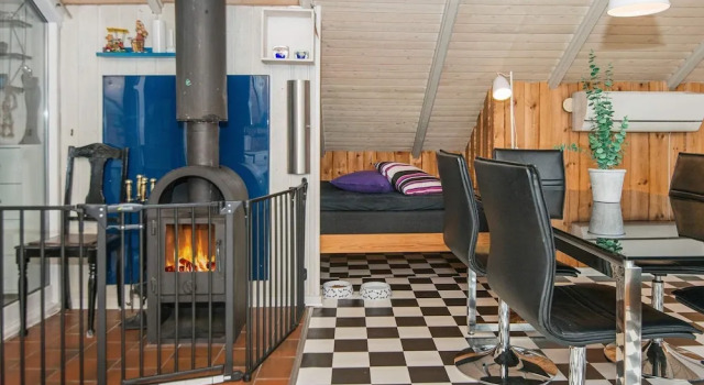 Attractive Holiday Home in Oksbol With Sauna, Rezerwuj Hotel Oksbol Syddanmark