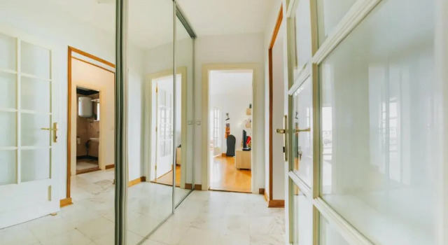 Sveti Stefan Beach Apartment, Забронировать Апартаменты/квартира Отели Свети-Стефан с парковкой, рядом с Пляж Црвена Главица, Парковка