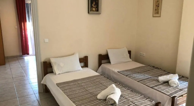 Rooms Lazos, Book Hotel Olymbiaki Akti 