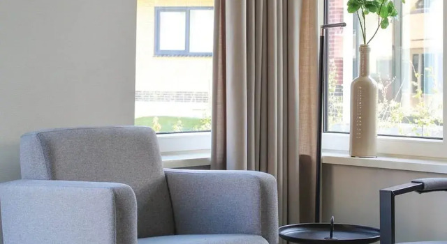 Коттедж Luxury Atmospheric Villa With Nice Garden, in a Holiday Park at the Water in Friesland