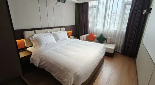 Люкс Chuxiong Jinqianwan Hotel