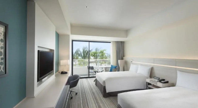 Двухместный номер с балконом Hilton Okinawa Chatan Resort