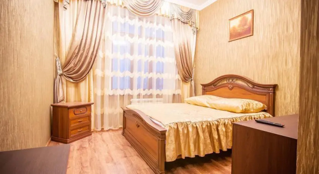 Полулюкс Арагац Плаза