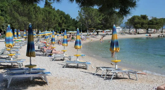 Rooms with a swimming pool Crikvenica - 18502, Забронировать Отель Драмаль Приморско-Горанская жупания