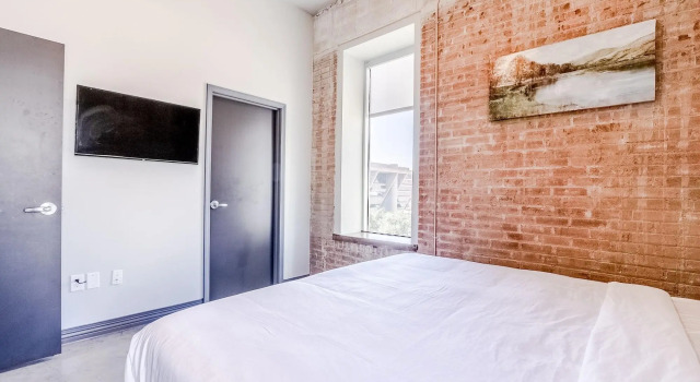 Luxury Downtown Dallas Stay by Amyfinehouse