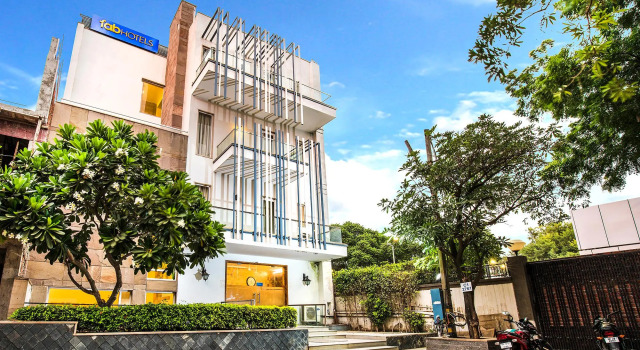 FabHotel Infinity Nest Sushant Lok, Забронировать Отель Гургаон Gurgaon Region, рядом с Улица Гольф-Корс-роуд