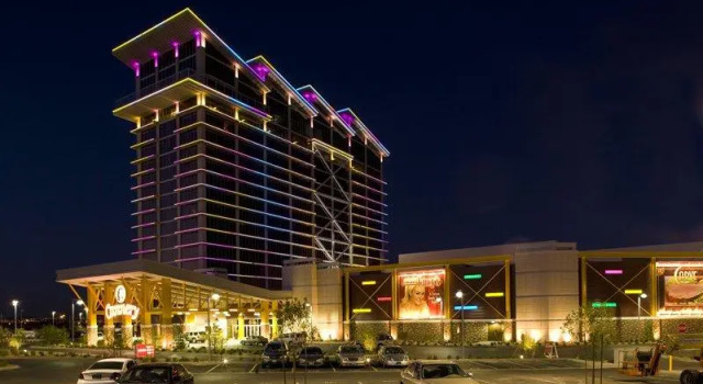 Номер Standard Eastside Cannery