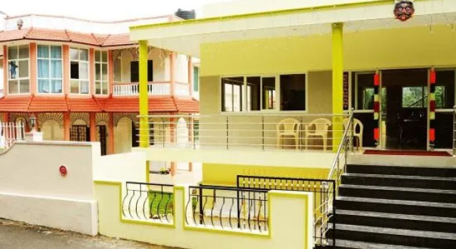 Laflora Paradise Residency, Забронировать Отель Отели Йеркод 3 звезды, 3*