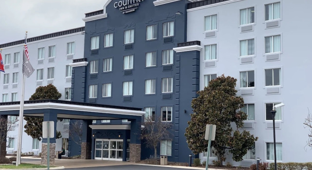 Люкс Country Inn & Suites by Radisson, Cookeville, TN