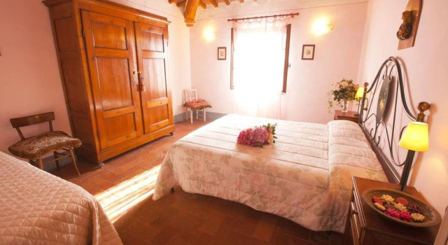 Agriturismo Il Fienile, Забронировать Фермерский дом Отели Монтепульчано с бассейном, Бассейн